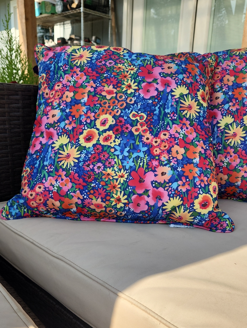 Cynthia Rowley Blue Floral Multicolor Accent Pillows